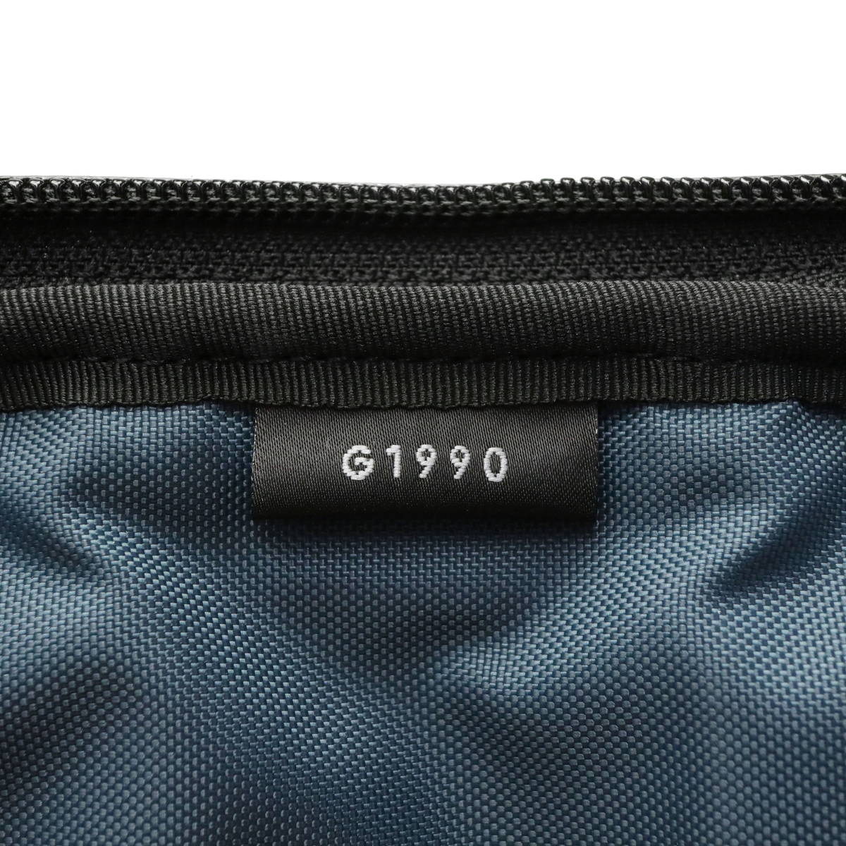 G1990 COMMUTE BUSINESS BACKPACK B01001-01