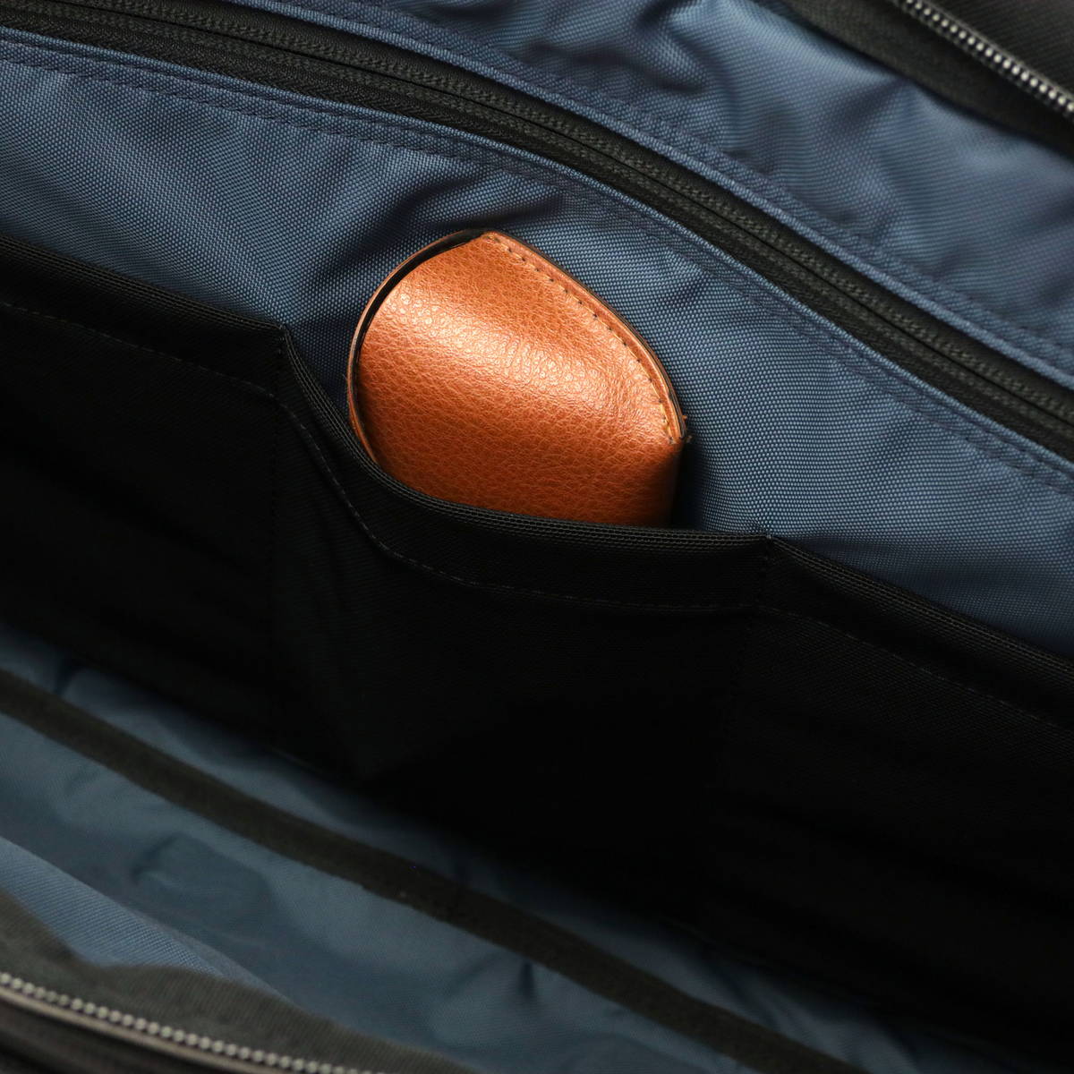 G1990 COMMUTE 2WAY BRIEFCASE B01001-03