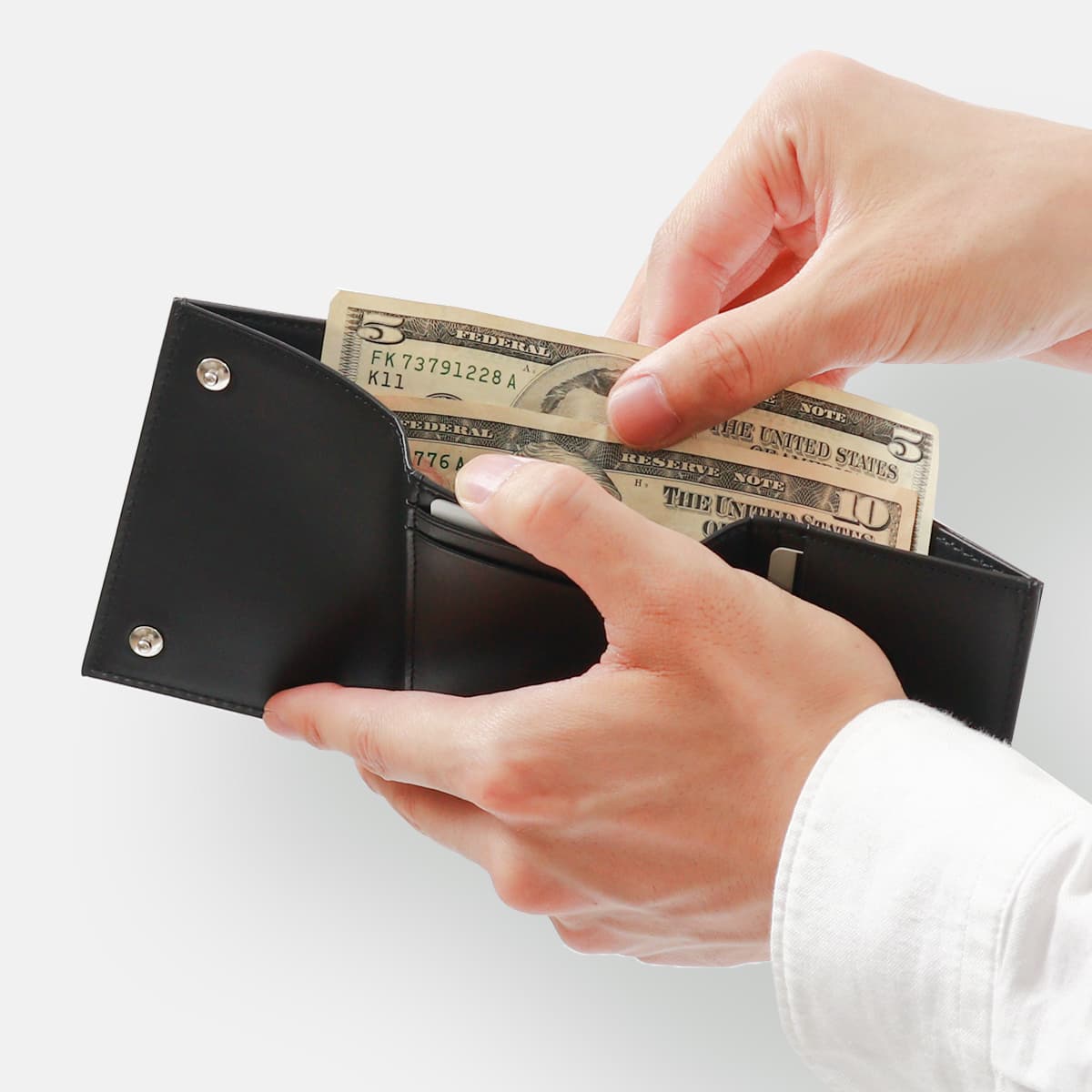 G1990 Raffine TRI-FOLDED WALLET B01002-05
