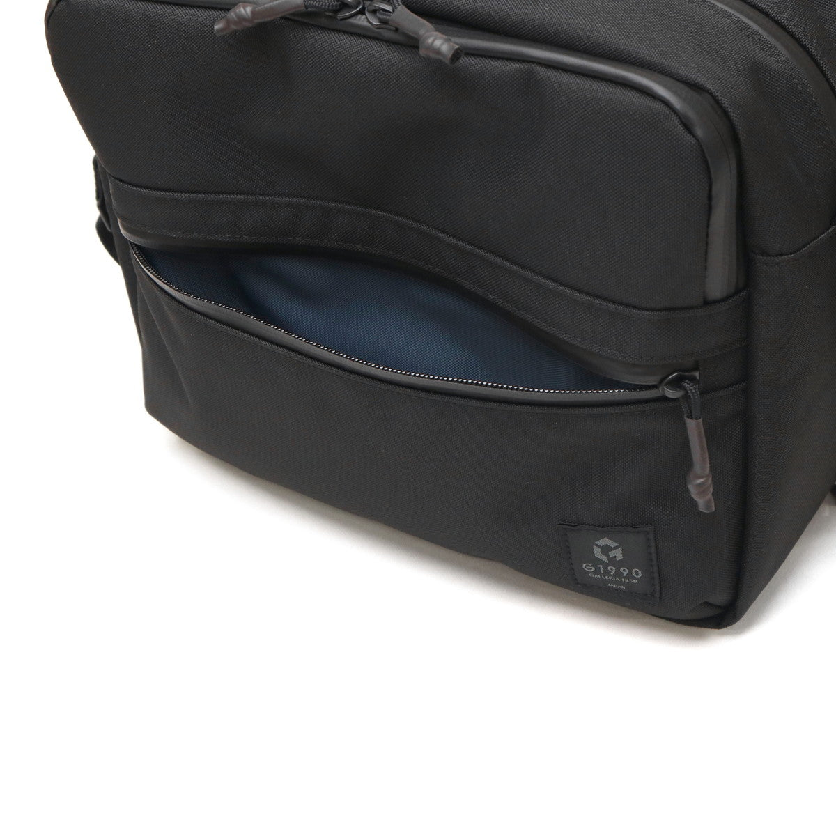 G1990 COMMUTE 2025 SHOULDER BAG B01001-07
