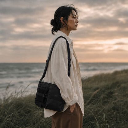 G1990×CIE BOTTLE SHOULDER BAG(M)